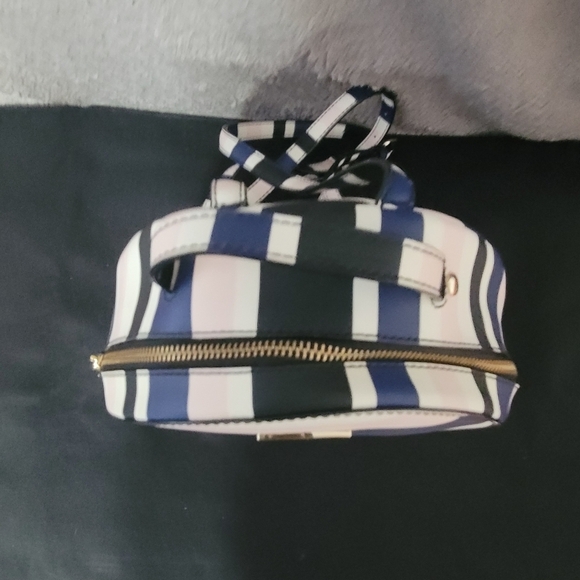 Kate Spade Mini Backpack Like New - Picture 5 of 11